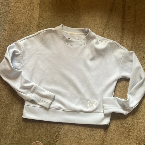 Under Armor sweatshirt, woman’s-teens… size m - Picture 3 of 4